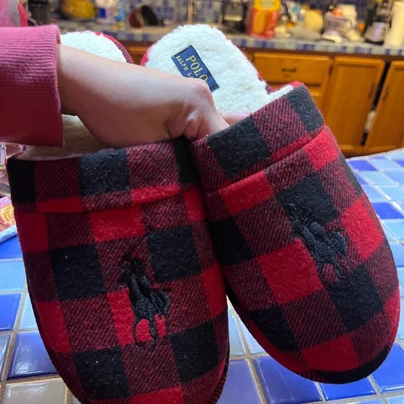 Men’s polo Ralph Lauren Red and Black Plaid Slippers, size 8 NIB Polo Ralph Lauren Men main image 3